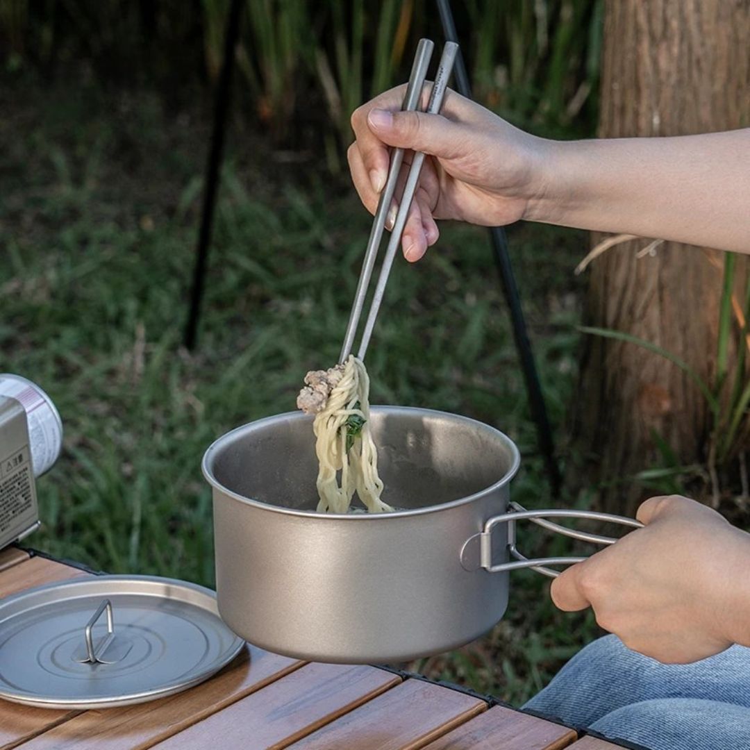 Titanium Camping Pot 1.8L Lightweight Backpacking Cooking Pot with Lid for Hiking Trekking Picnic Ti2107C