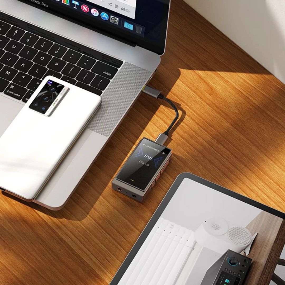 Portable USB DAC Headphone Amplifier Hi-Res Bluetooth 5.2 Dual ES9069Q Audio Dongle for Car & Mobile 7x3.9x1.4cm