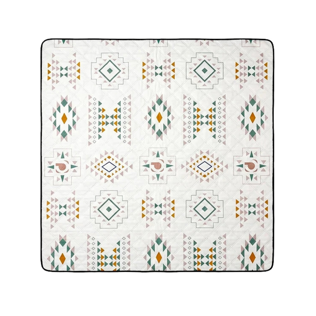 Large Outdoor Picnic Mat Waterproof Lawn Camping Blanket Moisture Proof Thickened Washable Ground Mat 200 × 200cm