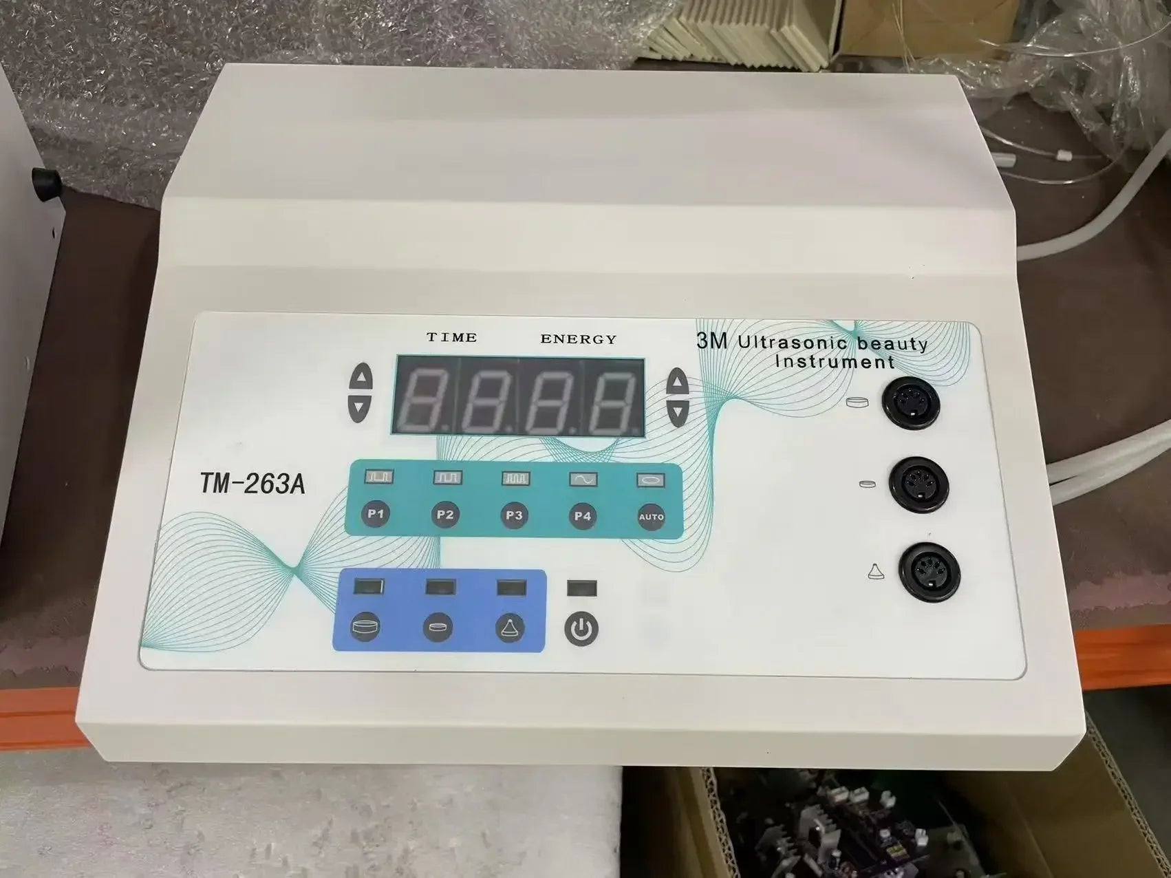 Ultrasonic Beauty Machine Portable Face & Body Device with 1MHz, 3MHz and 3 Probes 110V