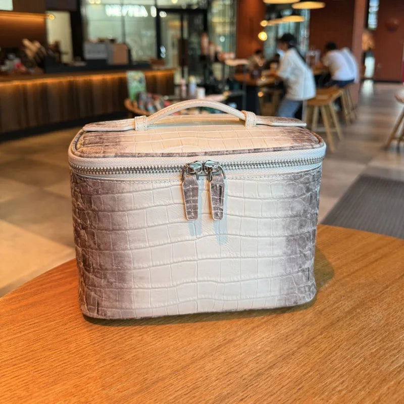 Crocodile Pattern Cowhide Makeup Bag Women's Travel Toiletry Organizer Portable Cosmetic Storage Pouch 23 × 16 × 14cm